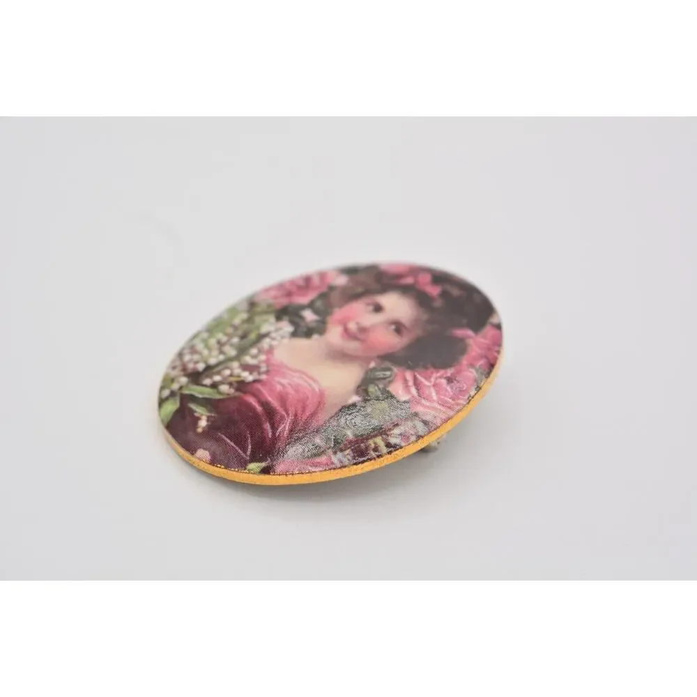Vintage Porcelain Pin Brooch Girl Picture Screen Print Oldie Colorful 90s BinAT